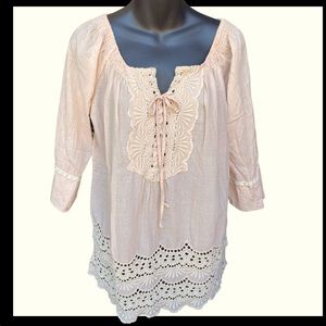 NWOT Adorable blouse purchased at boutique in Hanalei